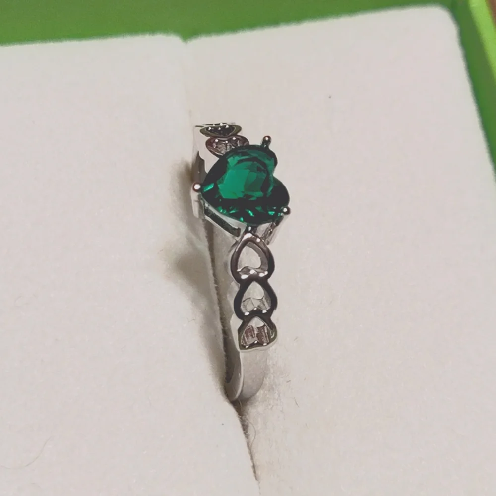 Dainty Lab Created Green Heart Ring - Picture 2 of 3